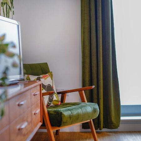 Apartment Two - Private Car Park, Comfortable And Well Equipped - By Ocean City Retreats 플리머스 외부 사진