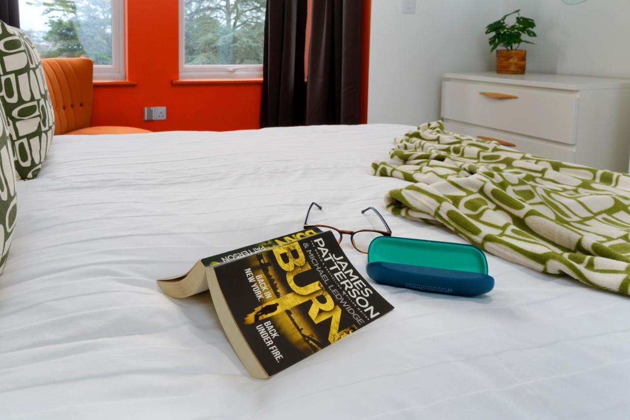 Apartment Two - Private Car Park, Comfortable And Well Equipped - By Ocean City Retreats 플리머스 외부 사진