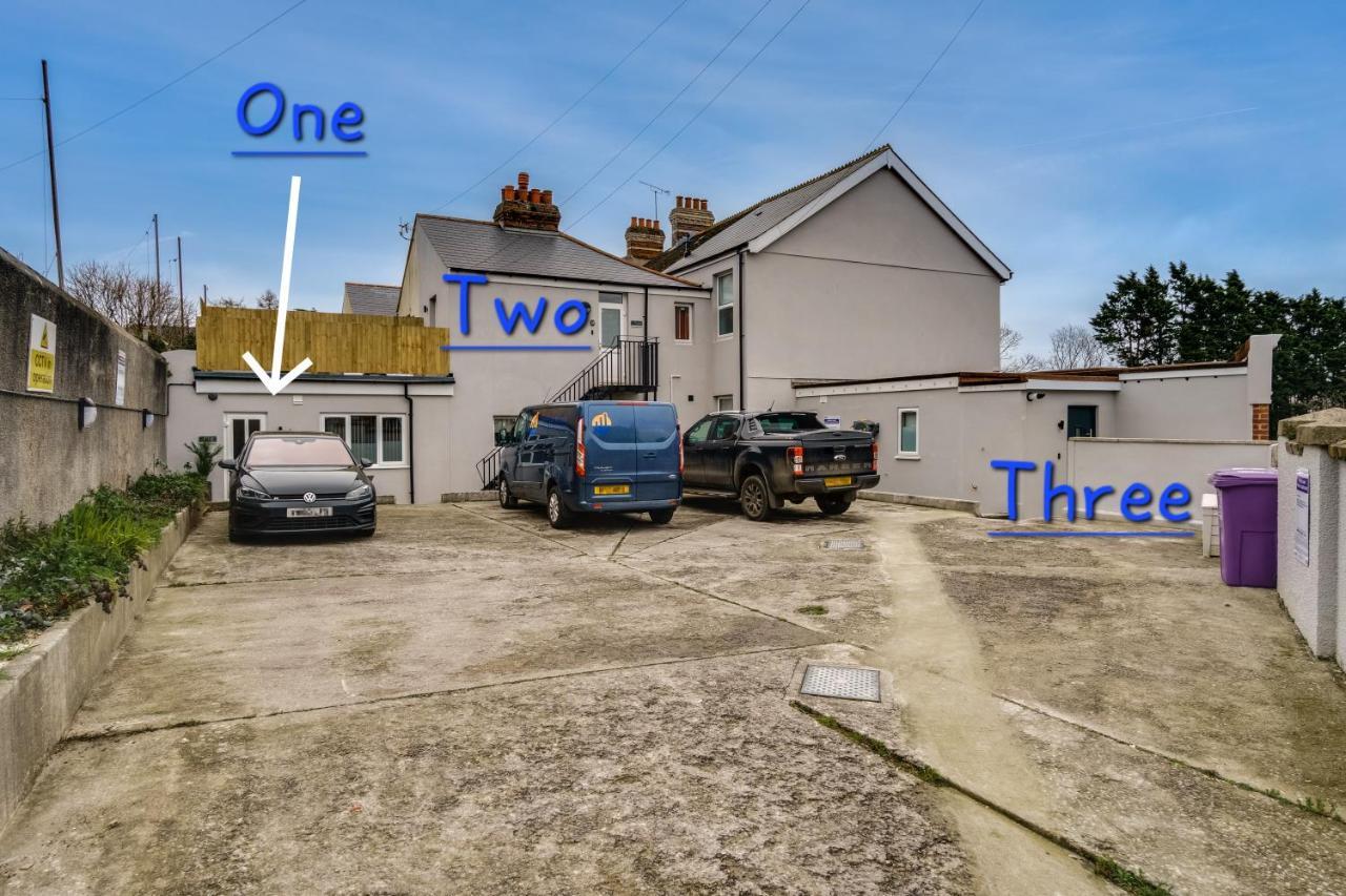 Apartment Two - Private Car Park, Comfortable And Well Equipped - By Ocean City Retreats 플리머스 외부 사진