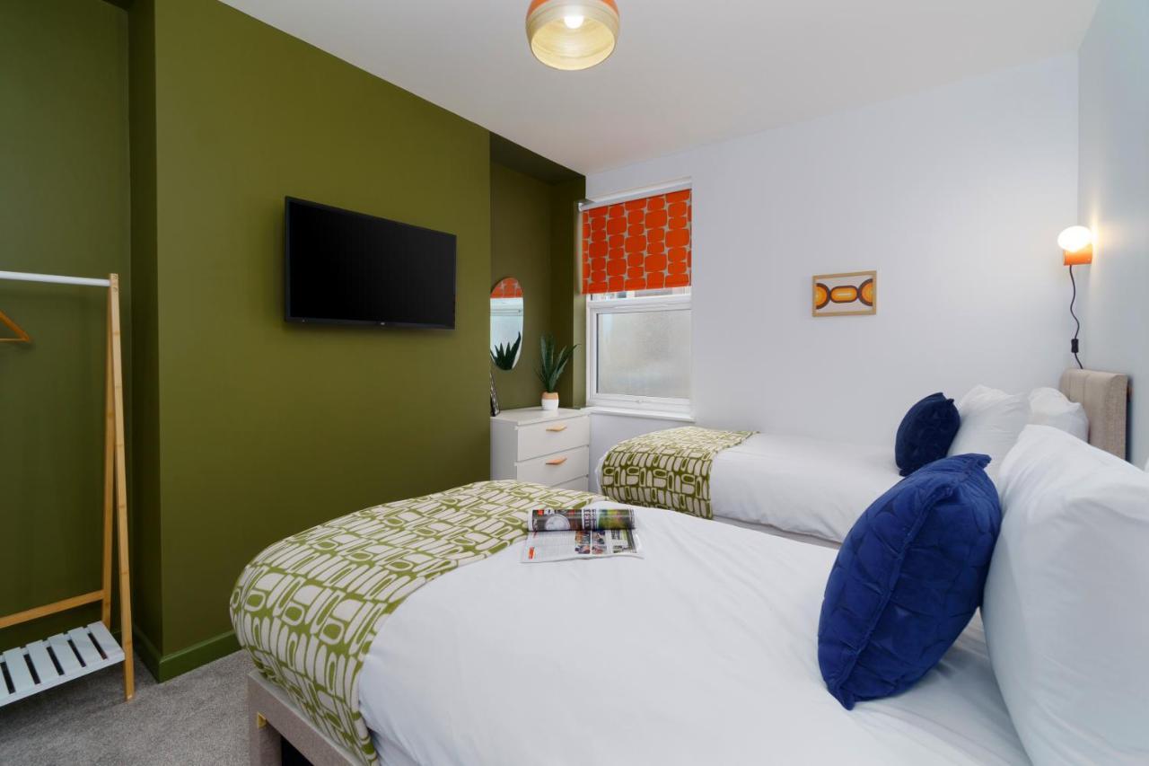 Apartment Two - Private Car Park, Comfortable And Well Equipped - By Ocean City Retreats 플리머스 외부 사진