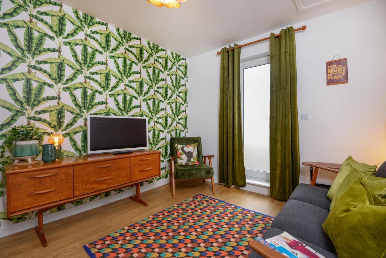 Apartment Two - Private Car Park, Comfortable And Well Equipped - By Ocean City Retreats 플리머스 외부 사진