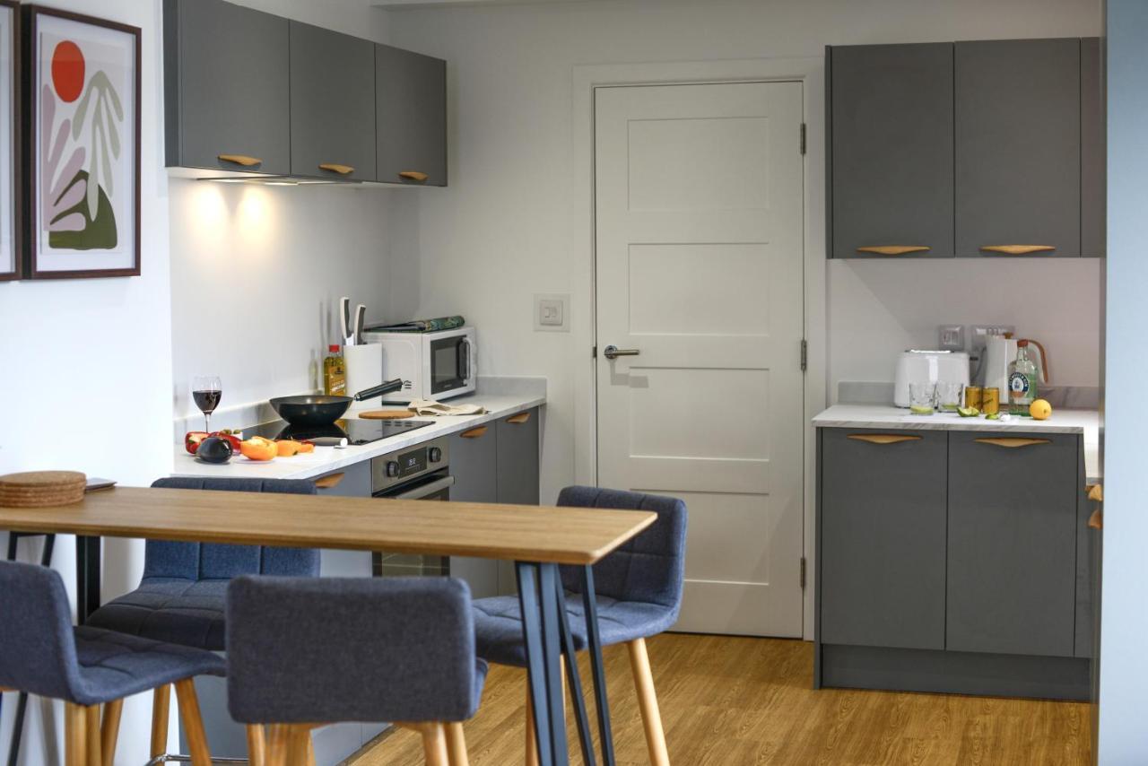 Apartment Two - Private Car Park, Comfortable And Well Equipped - By Ocean City Retreats 플리머스 외부 사진