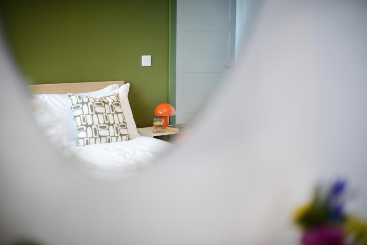 Apartment Two - Private Car Park, Comfortable And Well Equipped - By Ocean City Retreats 플리머스 외부 사진